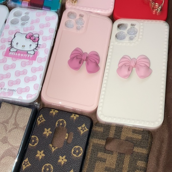 PHONE COVERS 😎 - Picture 14 of 17